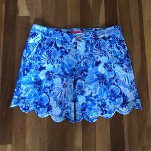 NWT Lilly Pulitzer size 4 shorts 💙